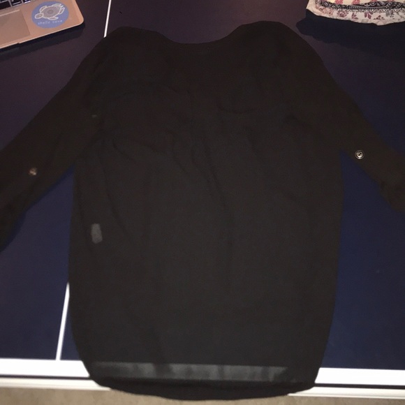 blouse - Picture 2 of 5